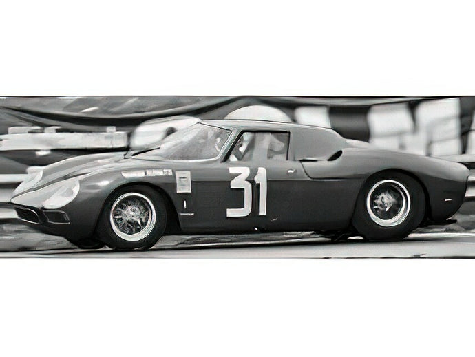 【予約】12月以降発売予定FERRARI - 250LM ch. n5899 N 31 WINNER MONZA 1964 NINO VACCARELLA - RED /CMC 1/18 ミニカー