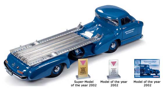 MercedesBenzメルセデス・ベンツ Renntransporter  1954 M-036 /CMC ミニカー  1/18