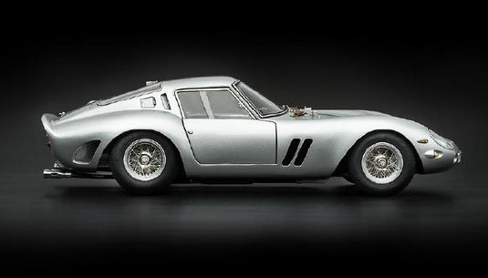 Ferrariフェラーリ 250 GTO, 1962 / Silver /CMC 1/18 ミニカー