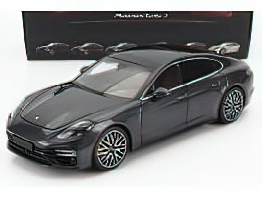 Porsche Panamera Turbo S 2020年/ MINICHAMPS 1/18 ミニカー