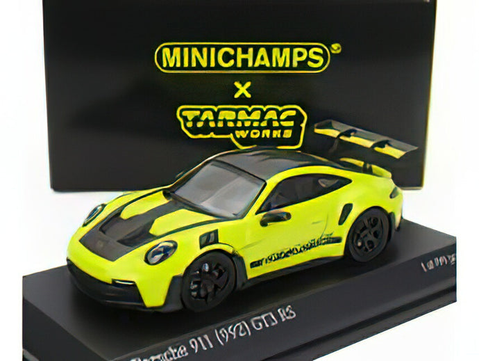 PORSCHE  911 992 GT3 RS COUPE 2022 - LIGHT GREEN BLACK/Minichamps 1/64ミニカー