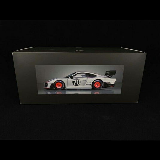 Porscheポルシェ 935 Martini base 991 GT2 RS 2018 n° 70 1/18 Minichampsミニチャンプス WAP0219020K 特注 ミニカー
