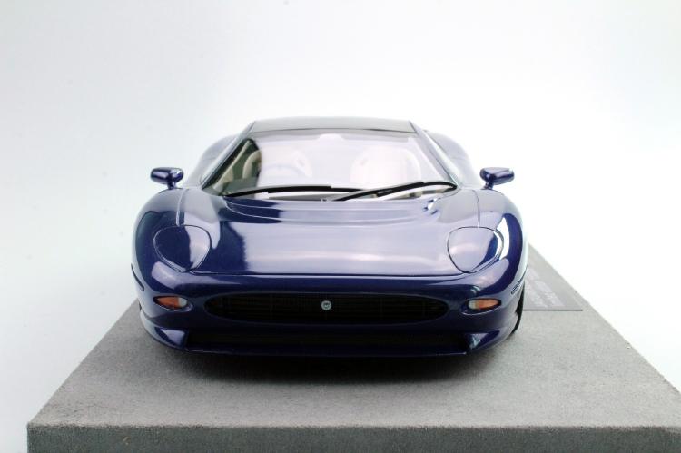 Jaguarジャガー XJ220 blue 1/18 ミニカー 【公式通販】