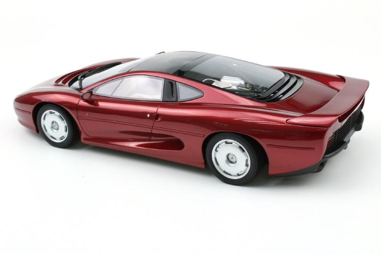ギャラリービューアに画像をロードする, 【予約】Jaguarジャガー XJ220 red /Top Marques 1/18 ミニカー

