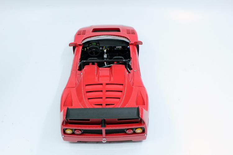 ギャラリービューアに画像をロードする, 【予約】9月以降発売予定Ferrari F40フェラーリ LM Beurlys Barchetta red /Top Marques 1/18 ミニカー
