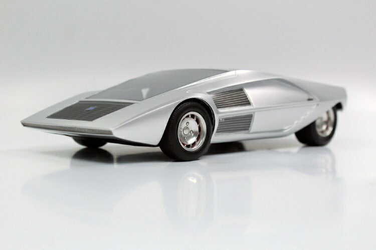 ギャラリービューアに画像をロードする, 【予約】2021年発売予定Lancia Stratos Zero concept　silver /TOPMARQUES 1/43  ミニカー
