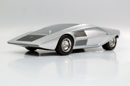 【予約】2021年発売予定Lancia Stratos Zero concept　silver /TOPMARQUES 1/43  ミニカー