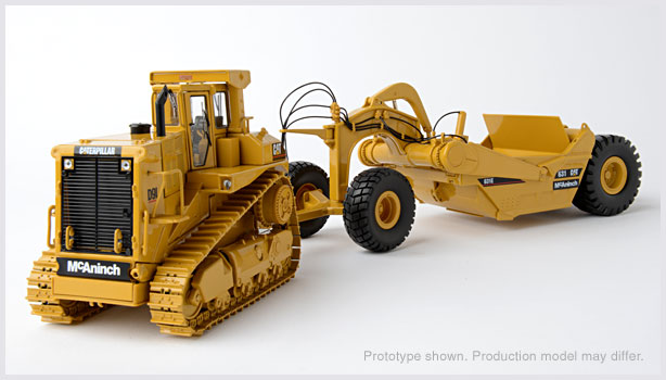 ギャラリービューアに画像をロードする, CAT D9L with CAT 631E Towed Scraper /CCM 1/48 ダイキャスト製　建設機械模型
