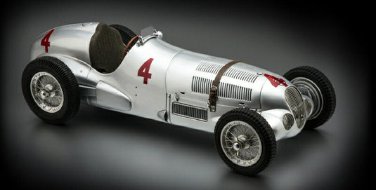 MERCEDES BENZメルセデスベンツ - F1 W125 N 4 GP DONINGTON 1937 R.SEAMAN - SILVER /CMC 1/18 ミニカー