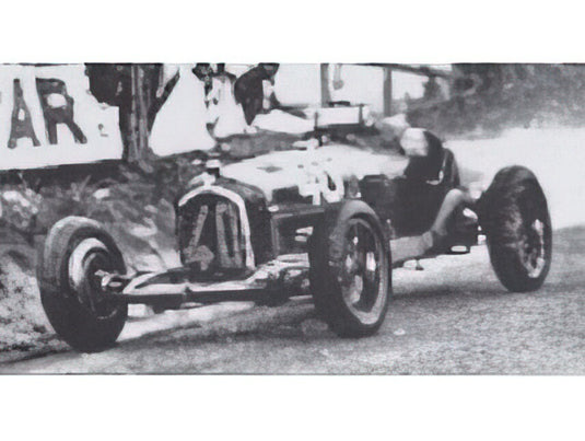 ALFA ROMEO - F1 P3 N 40 WINNER COMMINGES GP 1933 FAGIOLI - RED  /CMC 1/18 ミニカー