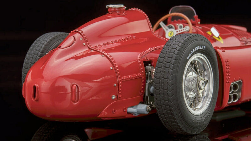 【予約】10月以降発売予定Ferrari D50, 1956 /CMCモデル 1/18 ミニカー