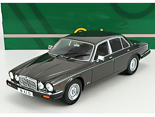 【予約】12月以降発売予定JAGUAR - XJ SIII 1979 - GREY MET  /Cult Models 1/18 ミニカー