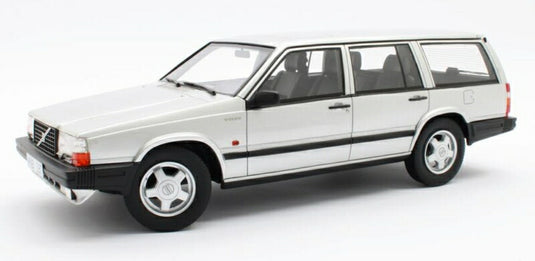 1/18 ボルボ　F88 1/18 ボルボ F88 1/18 ボルボ F88 Volvo F88-1:18 - Modelcar