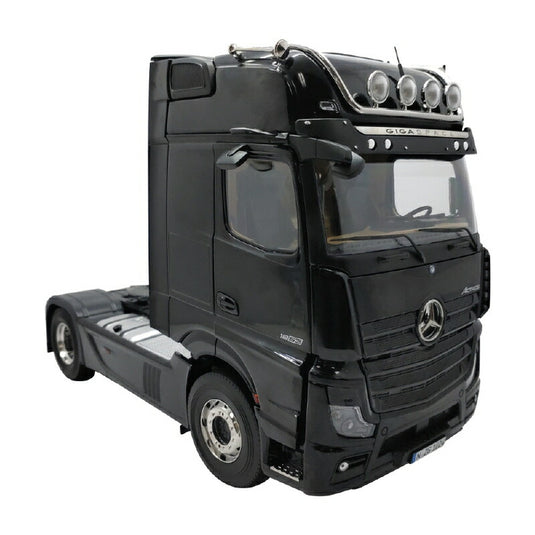【予約】Mercedes-Benz Actros GigaSpace 4x2 black /NZG 建設機械模型 工事車両 1/18 ミニカー