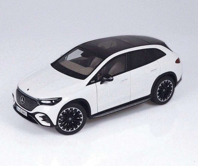 Mercedes Benz EQE AMG-Line diamond white /NZG 1/18 ミニカー