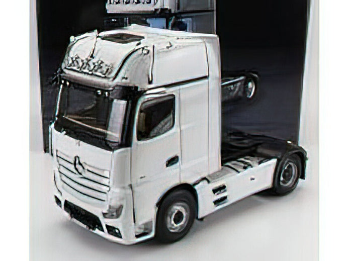 メルセデス・ベンツアクトロス 2 1863 GIGASPACE 4x2 MIRRORCAM TRACTOR TRUCK 2-ASSI 2018 - WHITE トラック トラクタ/NZG 1/18 模型