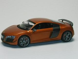 【アウディ純正】  Audi R8 GT オレンジ 999台限定. /Sparkスパーク 1/43ミニカー