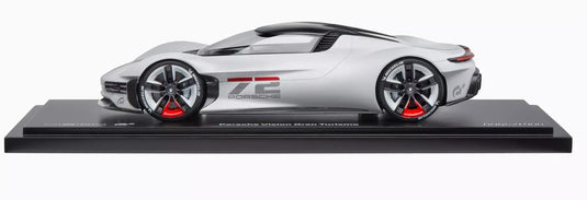 Porscheポルシェ特注 Vision Gran Turismo oryx white 1000台限定 /SPARK 1/18 ミニカー