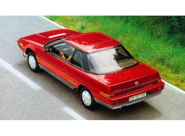 【予約】1月以降発売予定1985 Subaru XT red  /DNA COLLECTIBLES 1/18 ミニカー模型