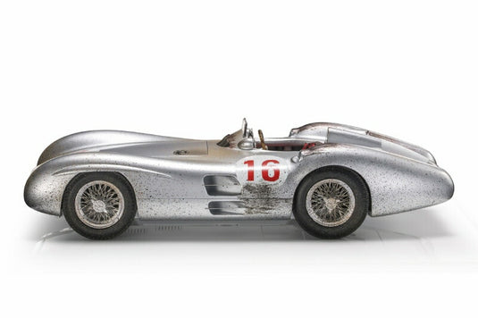 【予約】12月以降発売予定Mercedes W196R Streamliner Fangio