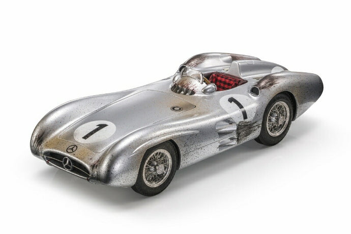 【予約】12月以降発売予定Mercedes W196R Streamliner Fangio 1 /GP Replicas 1/18 ミニカー