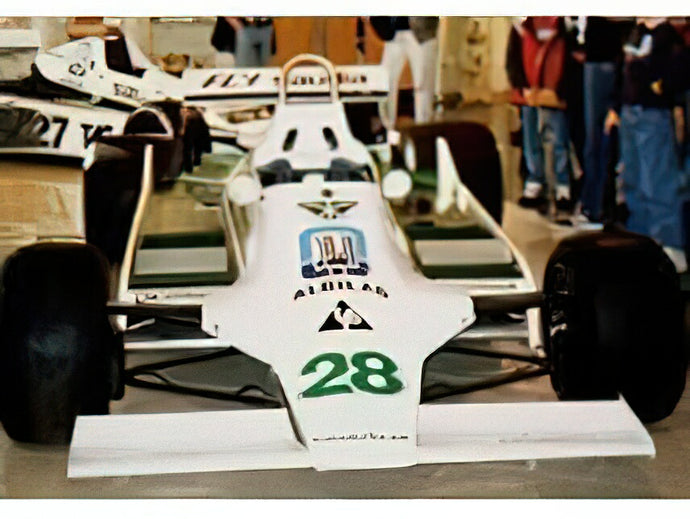 【予約】9月以降発売予定WILLIAMS  F1 FW07 FORD N 28 WINNER BRITISH GP  フィギュア付き  1979 CLAY REGAZZONI - WHITE/GP Replicas 1/18ミニカー