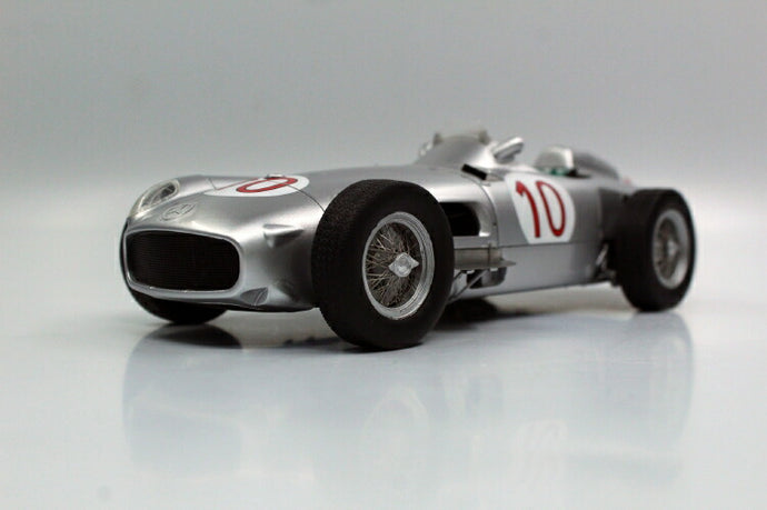 【予約】8月以降発売予定W196 open wheel 1955 Belgian Grand Prix Winner /GPレプリカ 1/18 ミニカー