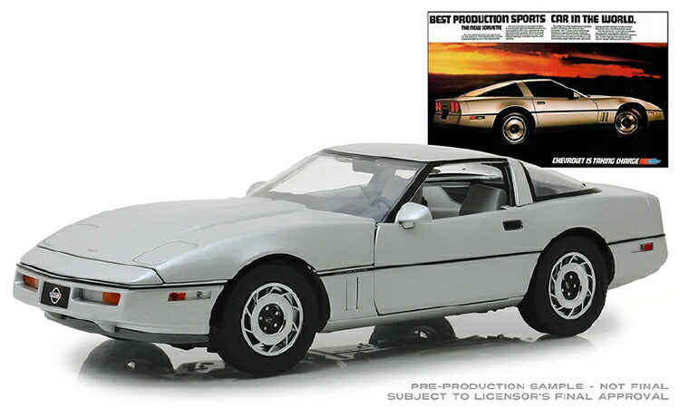 ギャラリービューアに画像をロードする, 1984 Chevrolet Corvette C4 in Silver Metallic - &quot;Best Production Sports Car in the World&quot; /Greenlight  1/18 ミニカー
