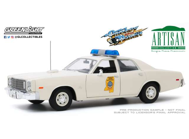 【予約】4月以降発売予定1975 Plymouth Fury Mississippi Highway Patrol  Smokey and the Bandit 1977  white /Greenlight 1/18 ミニカー