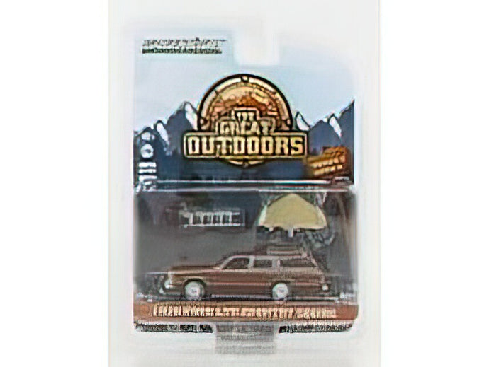 FORD USA - LTD COUNTRY SQUIRE STATION WAGON 1979 - THE GREAT OUTDOORS - RED /Greenlight 1/64 ミニカー