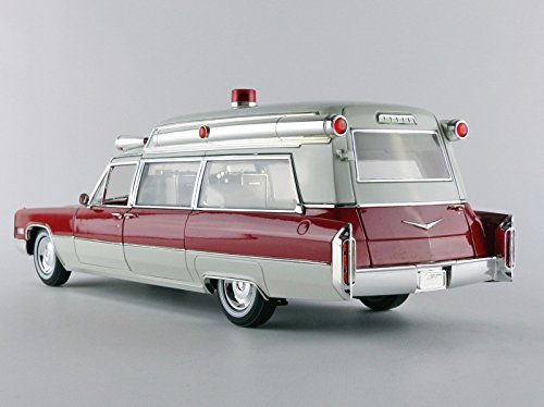 CADILLAC - S&S AMBULANCE HIGH TOP 1966 - CON BARELLA - WITH STRETCHER /Greenlight PRECISION COLLECTION 1/18 ミニカー