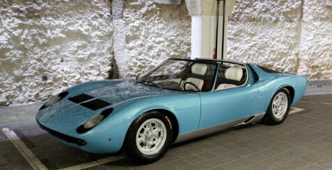【予約】10月以降発売予定1968 Lamborghini Miura P400 Roadster azzuro cielo  /GT Spirit 1/18 ミニカー