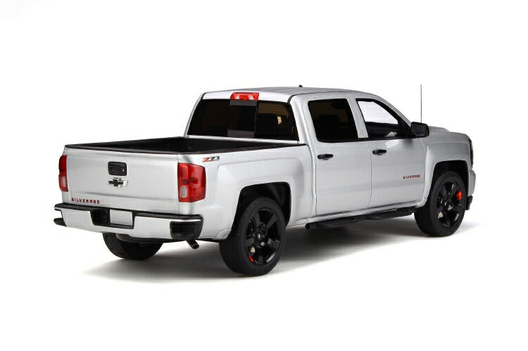 ギャラリービューアに画像をロードする, 【予約】7月以降発売予定CHEVROLETシボレー SILVERADO REDLINE EDITION 2018 /GTスピリット1/18 ミニカー
