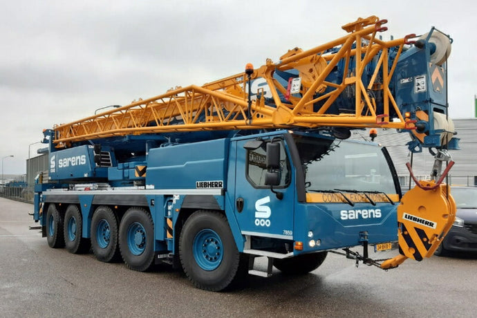 【予約】12月以降発売予定Sarens Liebherr LTM 1110-5.1.モバイルクレーン/Conrad 建設機械模型 工事車両 1/50 ミニカー