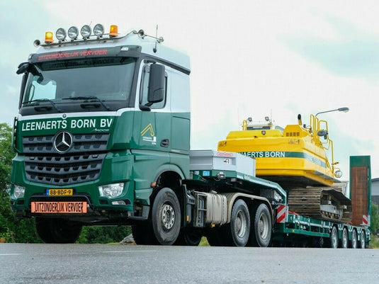 Leenaerts Born BV Mercedes Benz Arocs StreamSpace 6x4 4axle Nooteboom MCOS Ramped セミローローダー / IMC 1/50 建設機械模型 工事車両