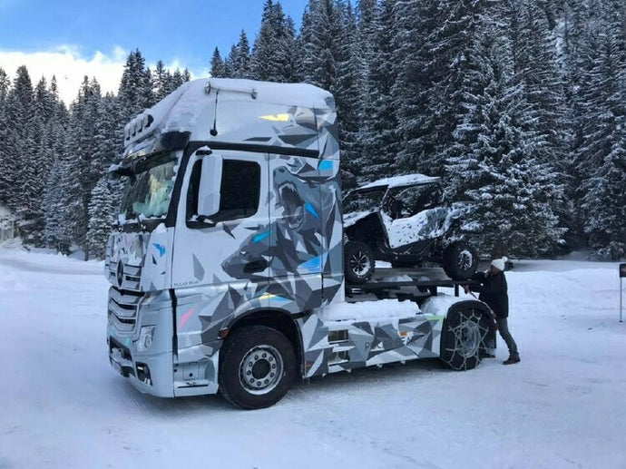 【予約】2021年2月以降発売予定メルセデスベンツアクトロス Gigaspace 4x2 Limited Specials ''Actros Polar Bear'' トラクタ トラック/IMC 1/50 建設機械 模型ミニカー  はたらく車 重機