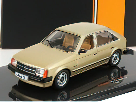 Opel Kadett D 1981 メタリックベージュ / IXO 1/43 ミニカー