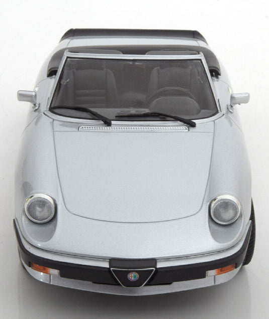 Alfa Romeoアルファロメオ Spider 3 Series II 1986 silver /KK-SCALE 1/18 ミニカー