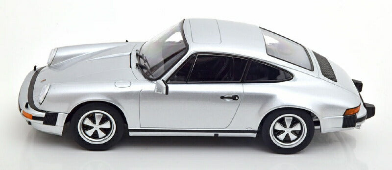 ギャラリービューアに画像をロードする, 【予約】３月以降発売予定Porsche 911 Carrera 3.0 Coupe 1977 silver /KK-SCALE 1/18 ミニカー
