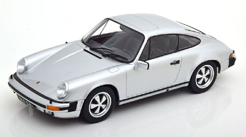 ギャラリービューアに画像をロードする, 【予約】３月以降発売予定Porsche 911 Carrera 3.0 Coupe 1977 silver /KK-SCALE 1/18 ミニカー
