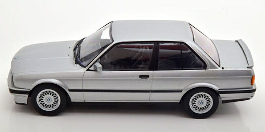 【予約】4月以降発売予定BMW 3 SERIES 325i (E30) M-PACKAGE 1987 - SILVER /KK-SCALE 1/18 ミニカー