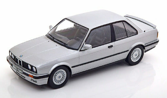 【予約】4月以降発売予定BMW 3 SERIES 325i (E30) M-PACKAGE 1987 - SILVER /KK-SCALE 1/18 ミニカー