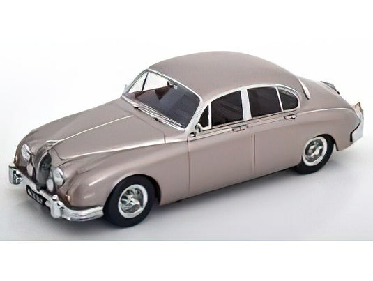 【予約】11月以降発売予定JAGUAR - MKII 3.8 LHD 1959 - PEARL SILVER /KK-SCALE  1/18 ミニカー