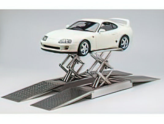 【予約】2024年発売予定TOYOTA SUPRAトヨタスープラ MKIV (A80) COUPE 1993 - WHITE /LCD 1/18 ミニカー