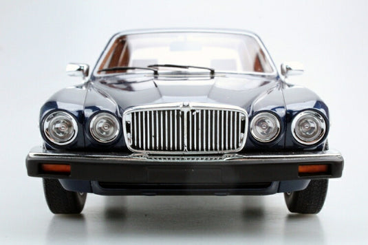 Jaguarジャガー XJ6 1982 Metallic blue /LS-Collectibles 1/18 レジン ミニカー