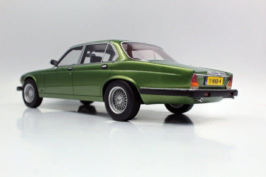 予約】8月以降発売予定JAGUARジャガー XJ6 1982 green /LS Collectibles 1/18 ミニカー – ラストホビー