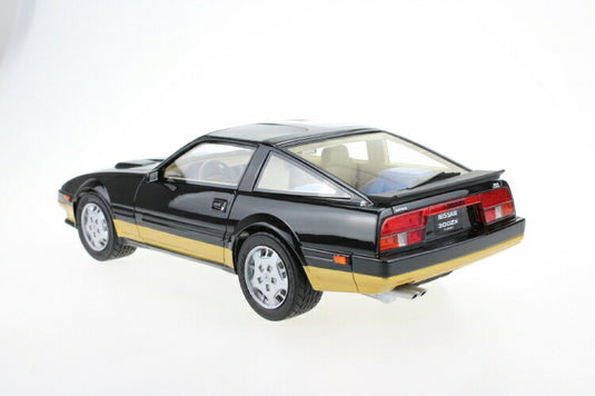 【予約】2019年4月以降発売予定1984 Nissan Fairlady日産フェアレディ 300 ZX Turboブラック /LS Collectibles 1/18  レジンミニカー