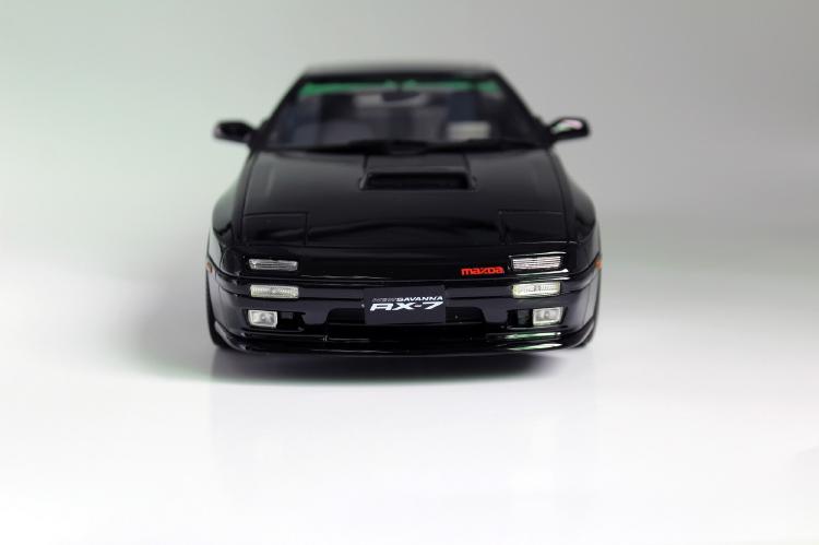 ギャラリービューアに画像をロードする, Mazda RX-7 1989 ブラック  /LsCollectibles 1/18 ミニカー
