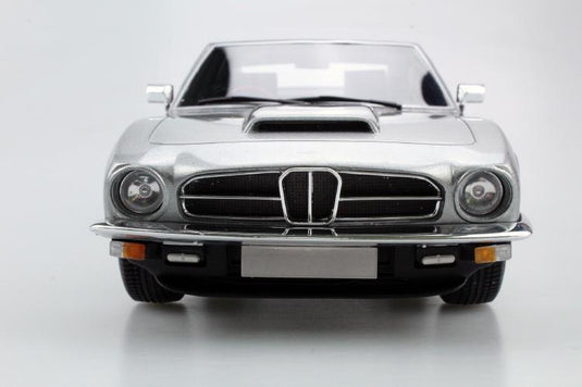 Aston Martinアストンマーチン Lagonda 1974 saloon シルバー /LS COLLECTIBLES 1/18  レジンミニカー