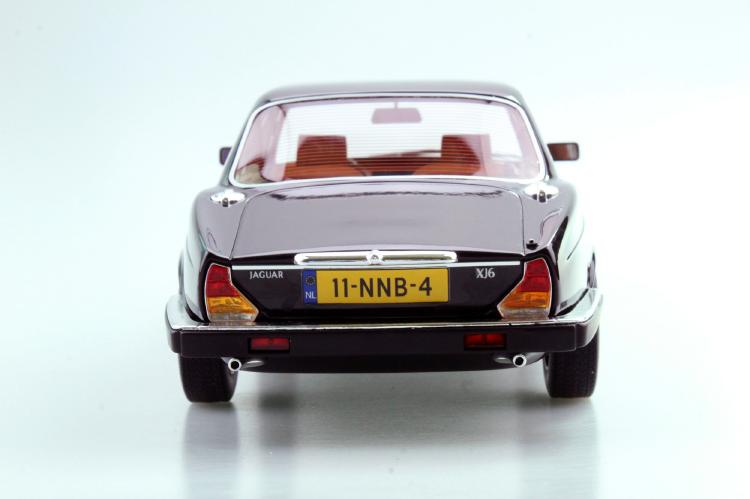 ギャラリービューアに画像をロードする, 【予約】1月以降発売予定Jaguar XJ6 1982 ブラック /LS COLLECTIBLES 1/18  レジンミニカー
